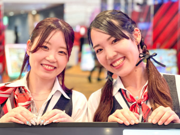 パチンコ店のホール・カウンターstaff
