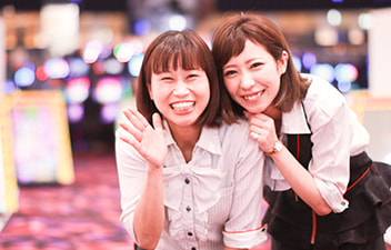 【アルバイト・パート】パチンコ店のホール・カウンターstaff